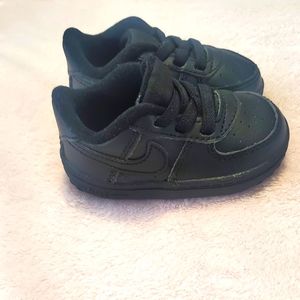 Nike crib shoe